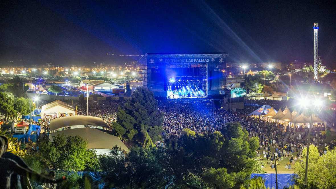 5 chapuzones entre conciertos: de Red Hot Chili Peppers a The Wailers, en los festivales de verano en Benicàssim